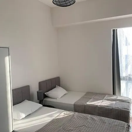 아파트 Brand New 2 Bedroom In Luxurious Tower @e5 Road 이스탄불